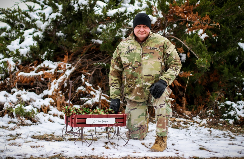 “Sully’s Lil Red Wagon:” Iowa Soldier gives back to community