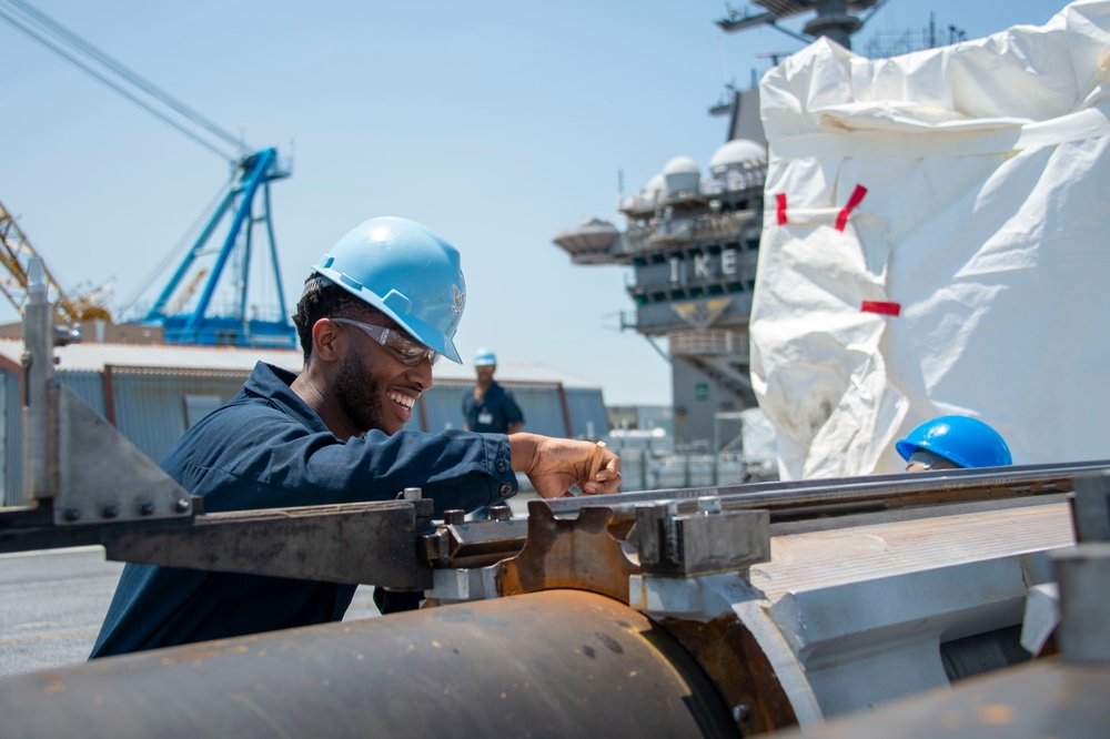 Ike Conducts Maintenance at Norfolk Naval Shipyard