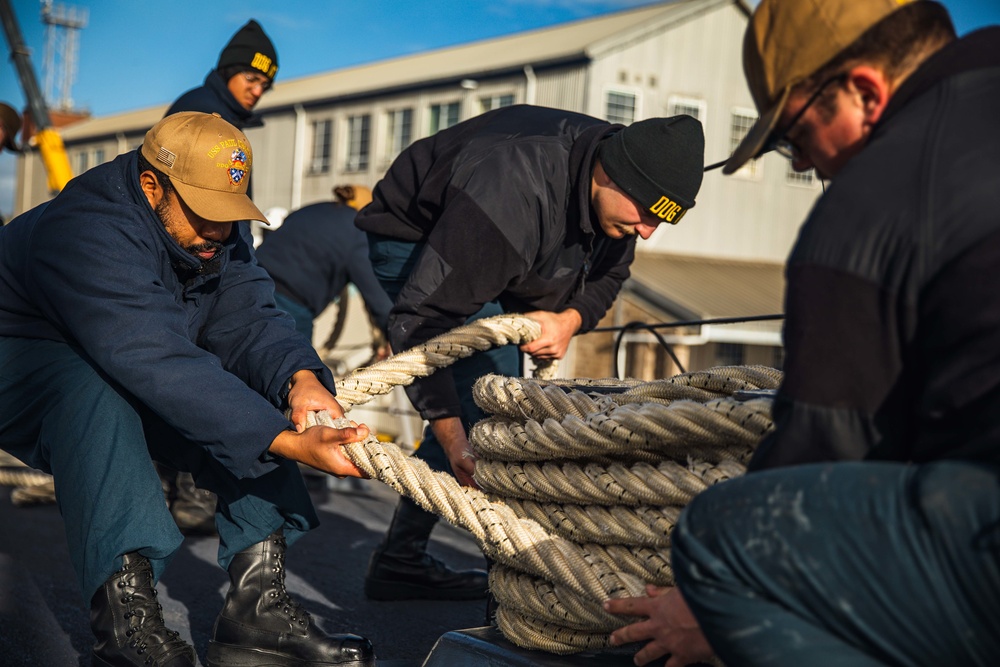 USS Paul Ignatius (DDG 117) Arrives in Plymouth, United Kingdom