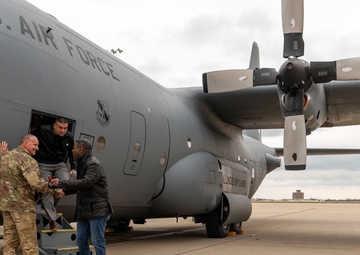 Caterpillar's Armed Forces Support Network tours Peoria's 182nd Airlift Wing Nov. 29, 2022