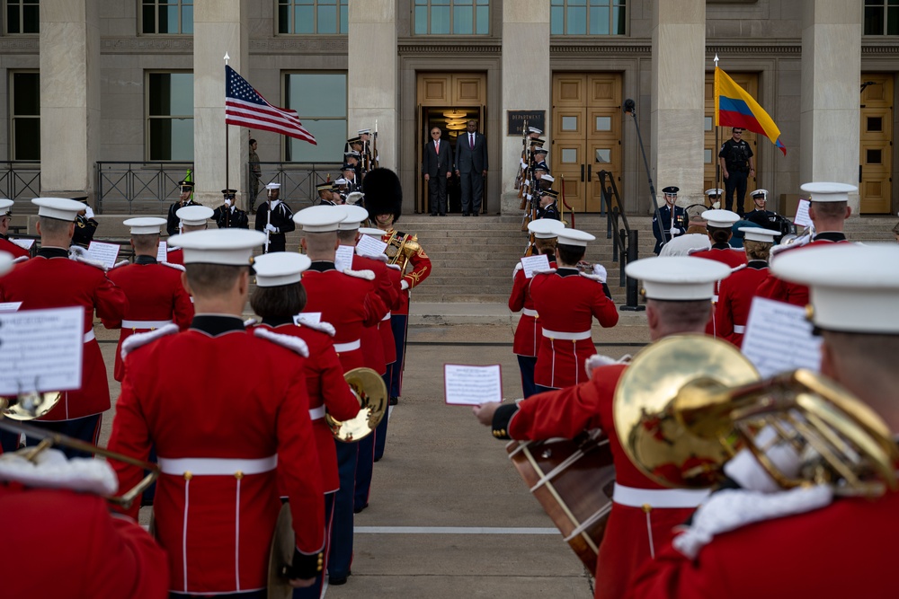 SECDEF Hosts Bilateral Engagement with Colombian Minister of National Defense