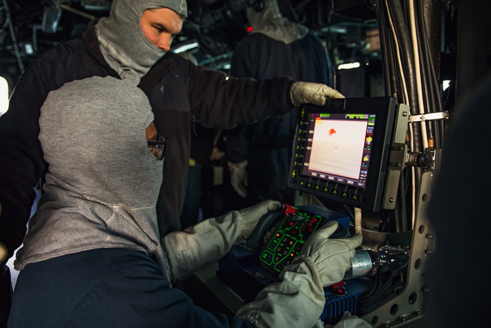 USS Paul Ignatius (DDG 117) Participates in FOST Weekly War