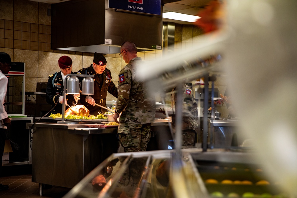 82nd Airborne Division Thanksgiving DFAC Competition