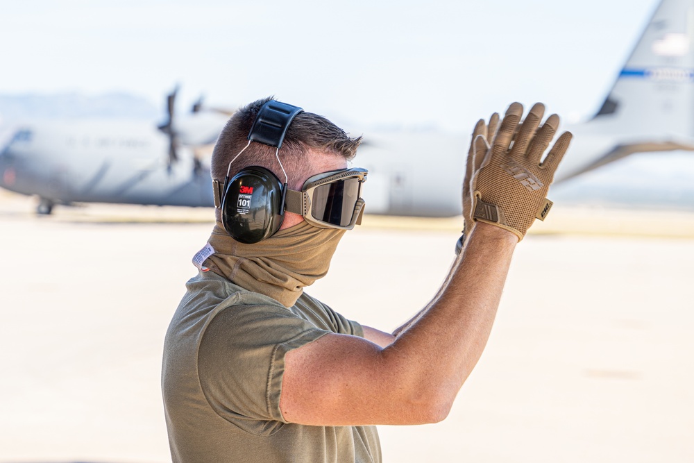 International air mobility crews attend Missouri based advanced tactics course