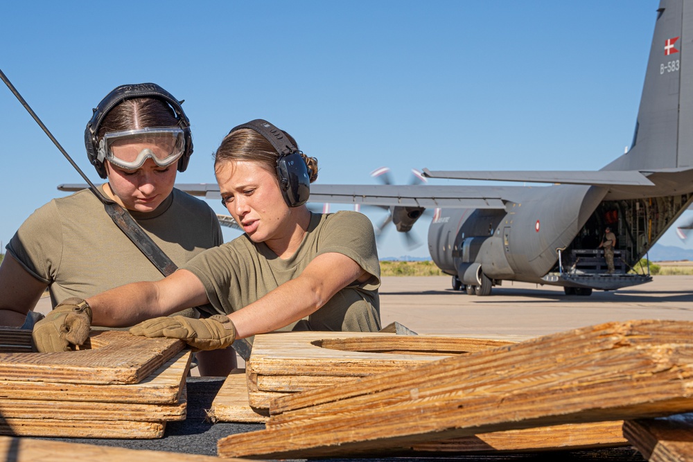 International air mobility crews attend Missouri based advanced tactics course