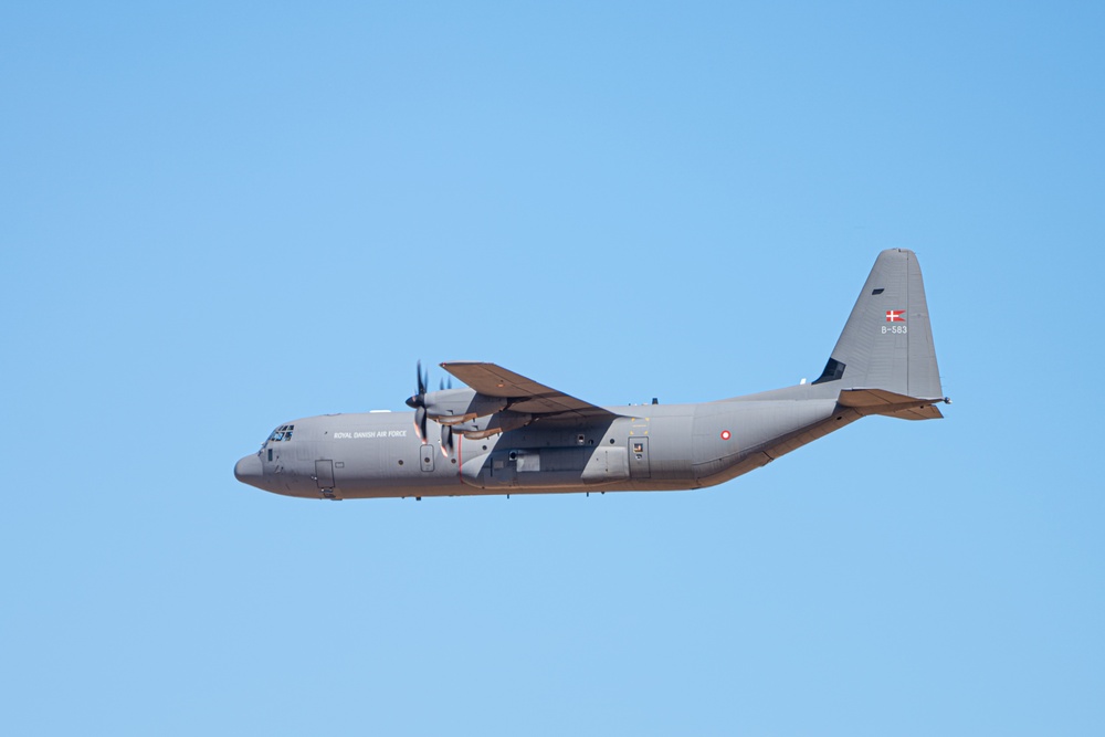 International air mobility crews attend Missouri based advanced tactics course