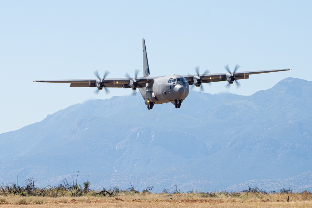 International air mobility crews attend Missouri based advanced tactics course