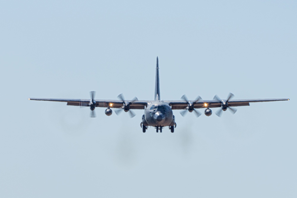 International air mobility crews attend Missouri based advanced tactics course