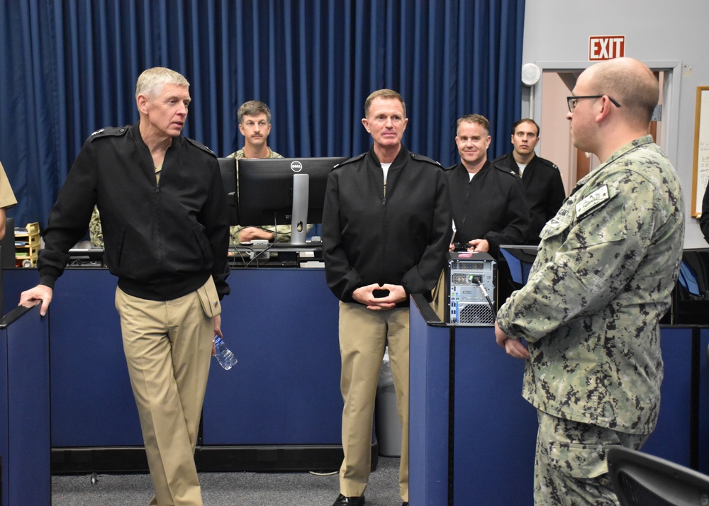 METOC Hosts Chief of Naval Research