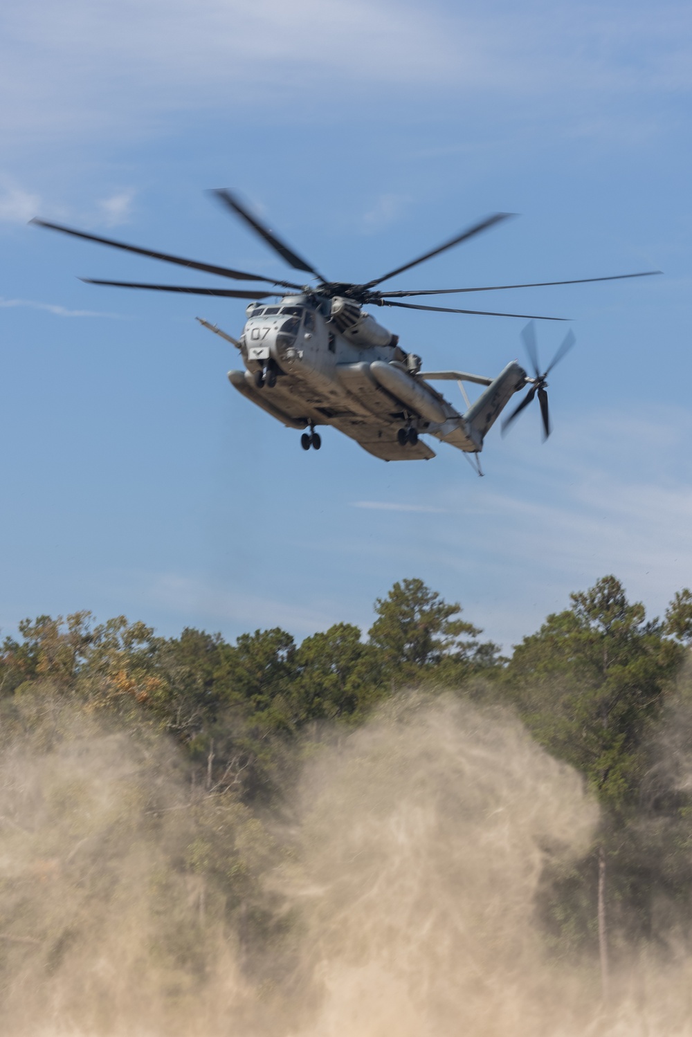 MWSS-273 conducts field refueling