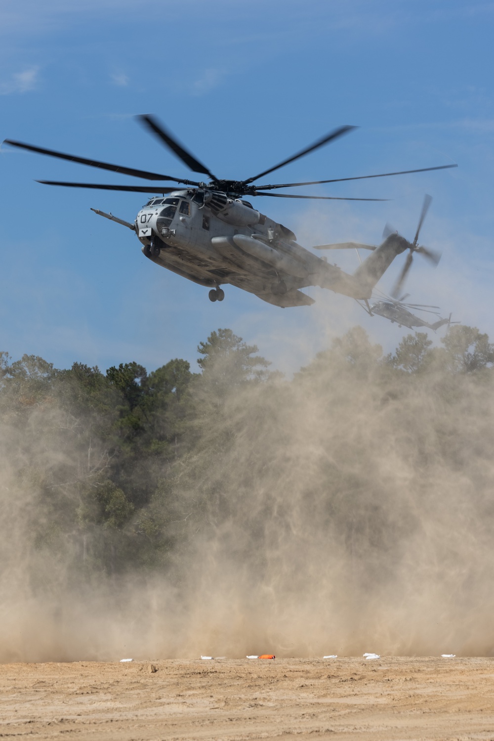 MWSS-273 conducts field refueling