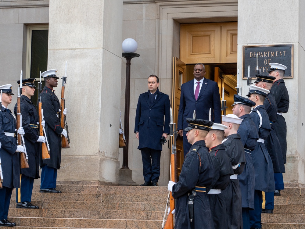 Secretary Austin hosts French Defense Minister Sebastien Lecornu