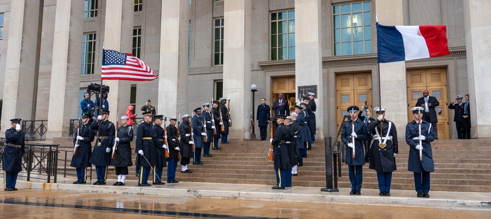 Secretary Austin hosts French Defense Minister Sebastien Lecornu