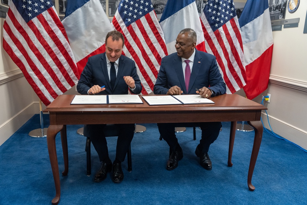 Secretary Austin hosts French Defense Minister Sebastien Lecornu