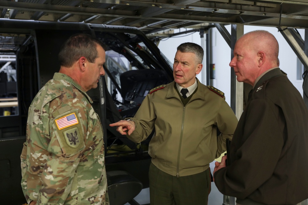 Pa. National Guard leadership welcomes Lithuania’s chief of defense