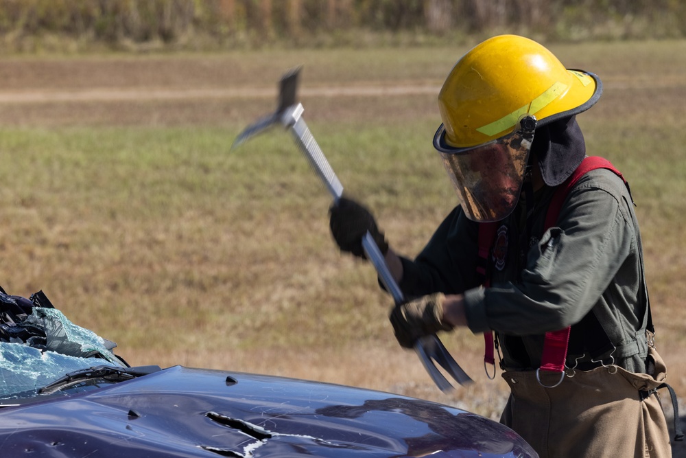 MWSS-273 Firefighters train