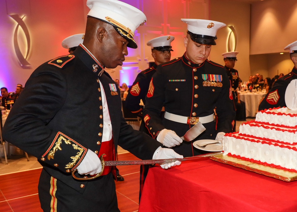 Recruiting Station Fort Lauderdale 247th Birthday Ball