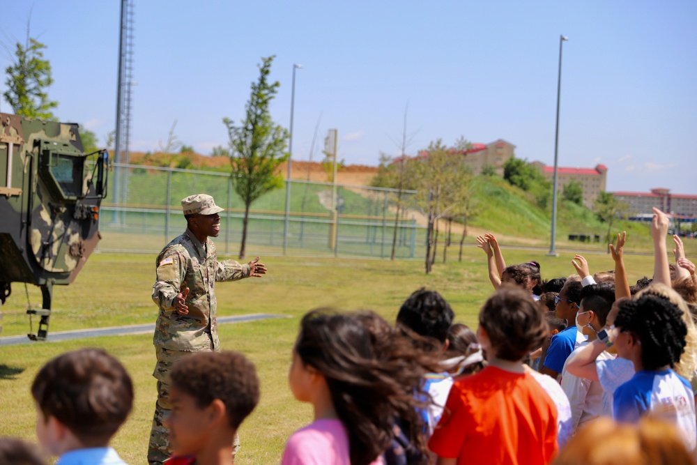 Street to Flight Seat: 2nd Combat Aviation Brigade works with USAG Humphreys School System