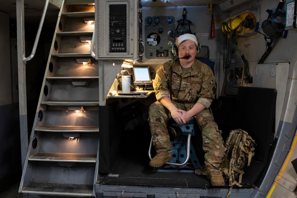 Alaska Air National Guard's 176th Wing provides an upgraded sleigh during Operation Santa Claus