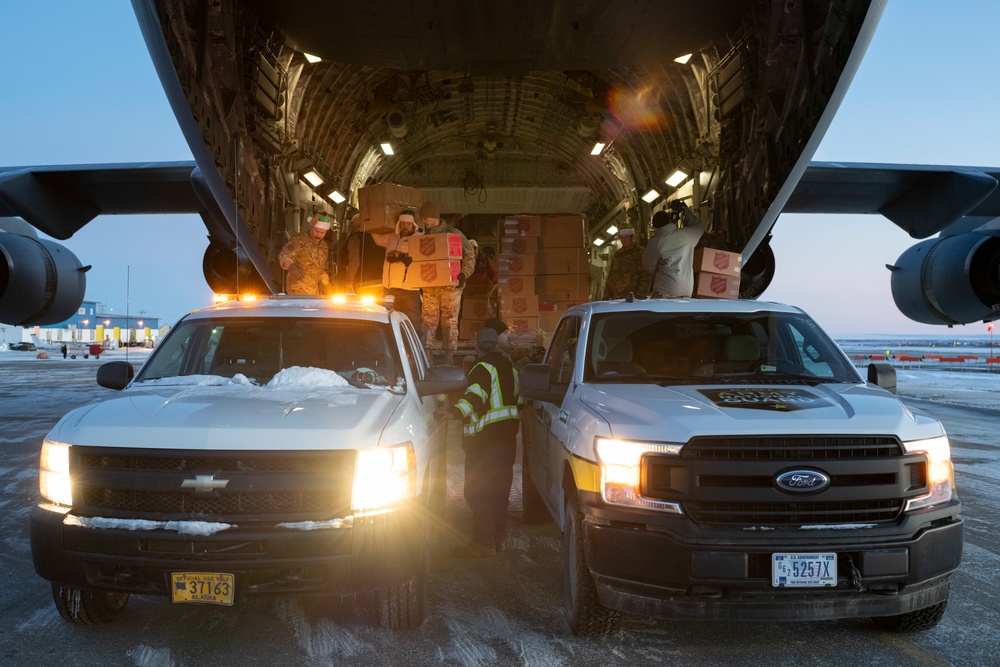 Alaska Air National Guard's 176th Wing provides an upgraded sleigh during Operation Santa Claus