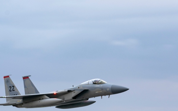 Team Kadena bids F-15 Eagles farewell as phased withdrawal begins