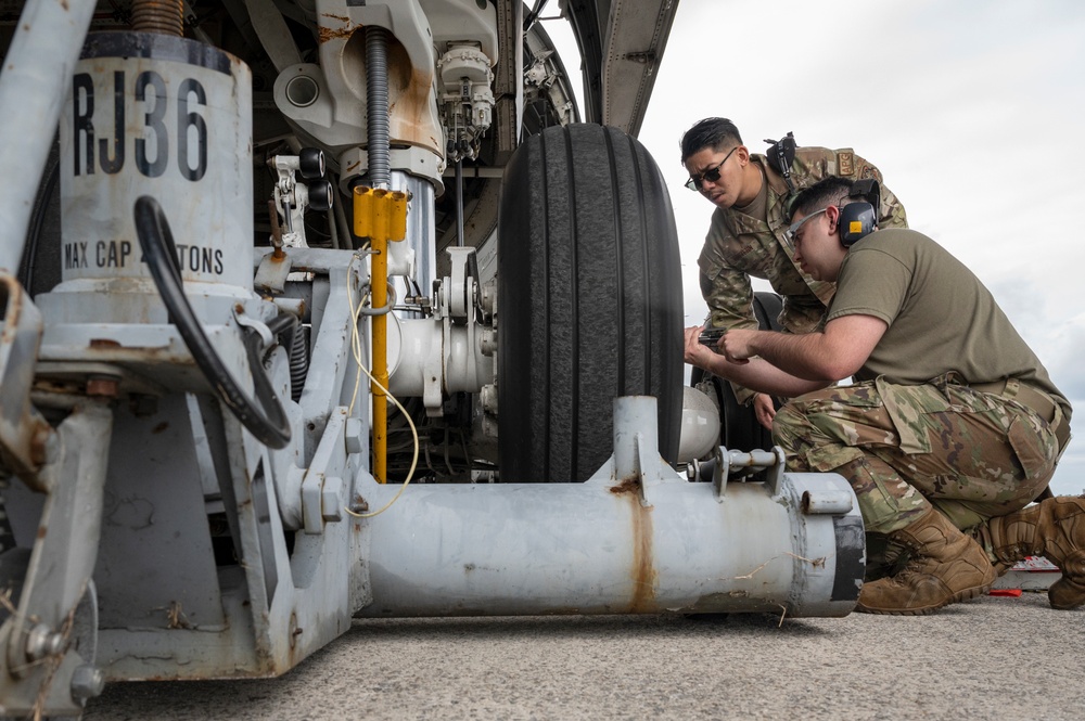 C-5M Galaxy tire and brake training