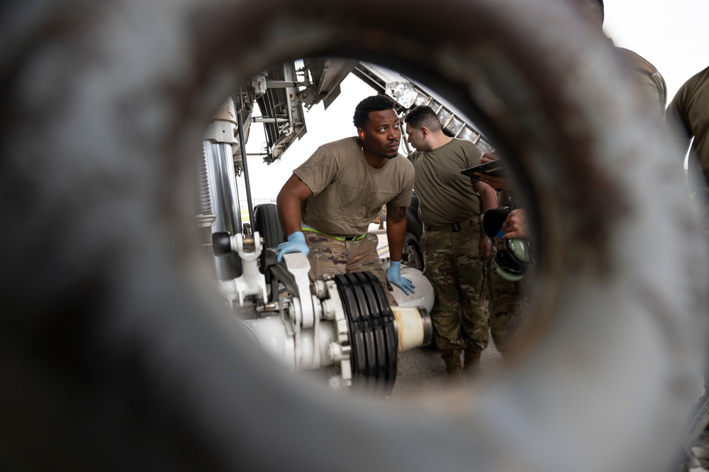 C-5M Galaxy tire and brake training