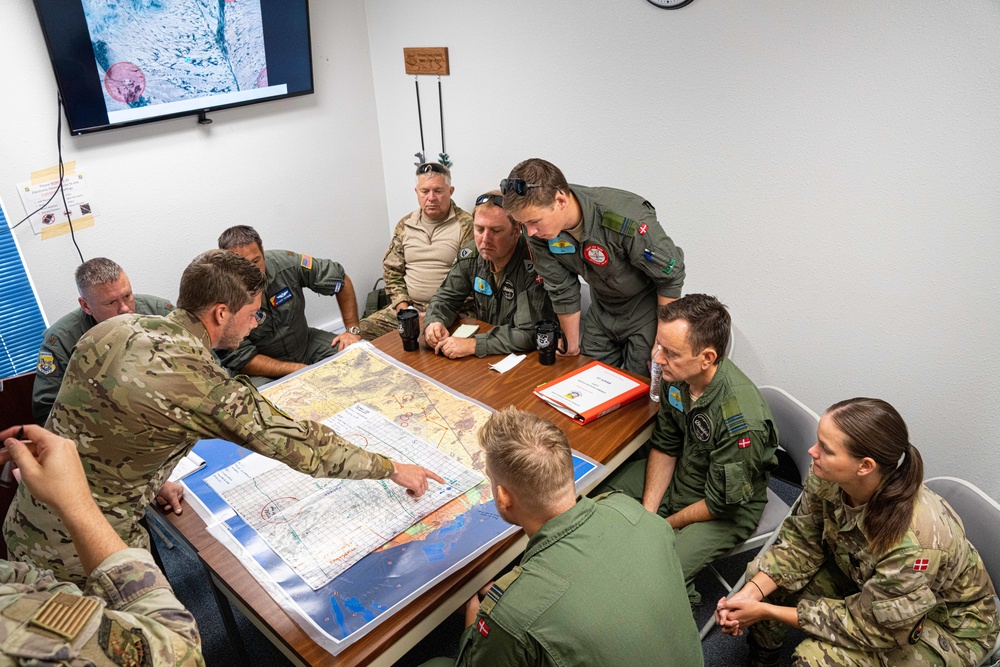 International intel professionals hone their skills at a Missouri based air mobility tactics course