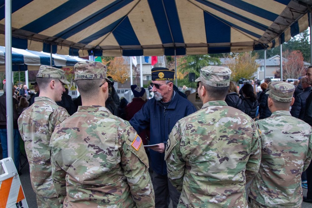 16th CAB Soldiers participate in Veterans Plaza dedication