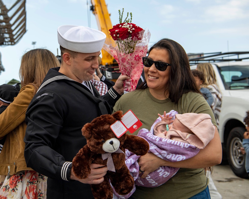 USS TRIPOLI RETURN TO HOMEPORT