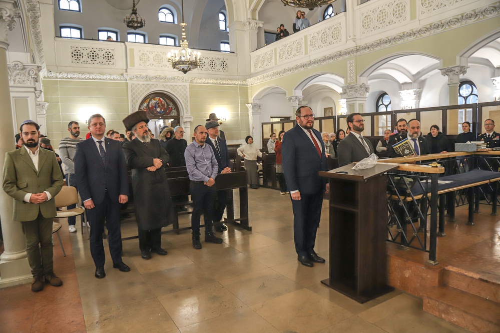 U.S. Military helps dedicate historic Torah Scroll to Ukrainian Army