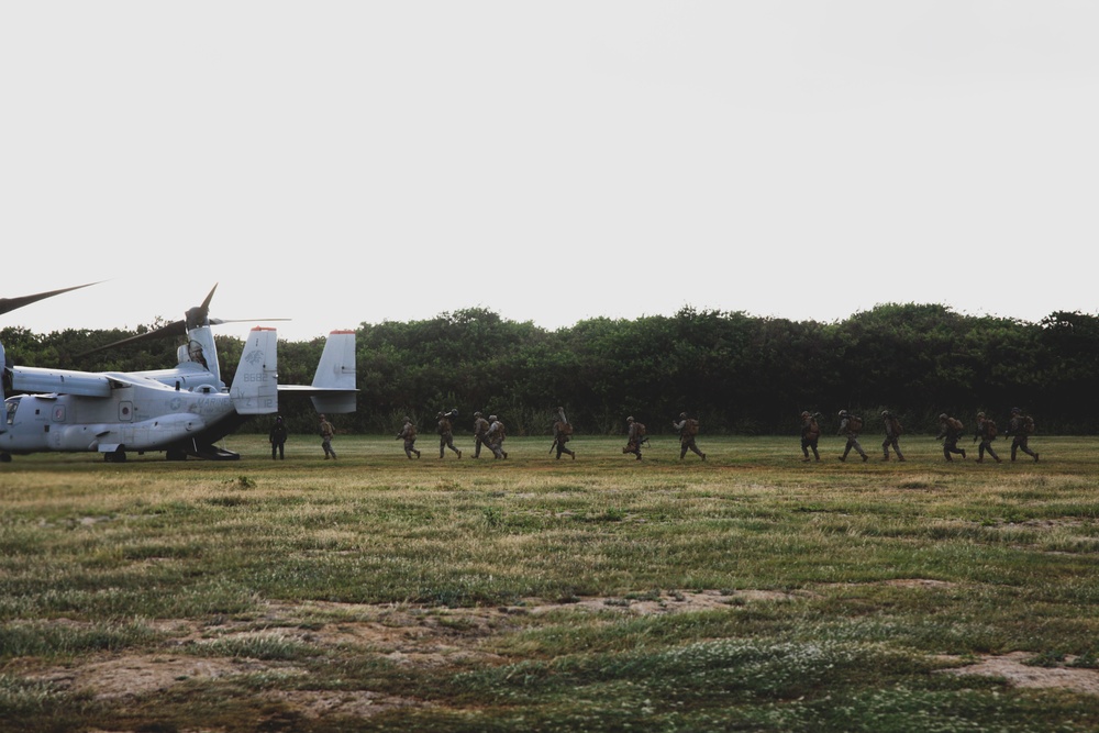 3d LCT conducts Air Assault Training