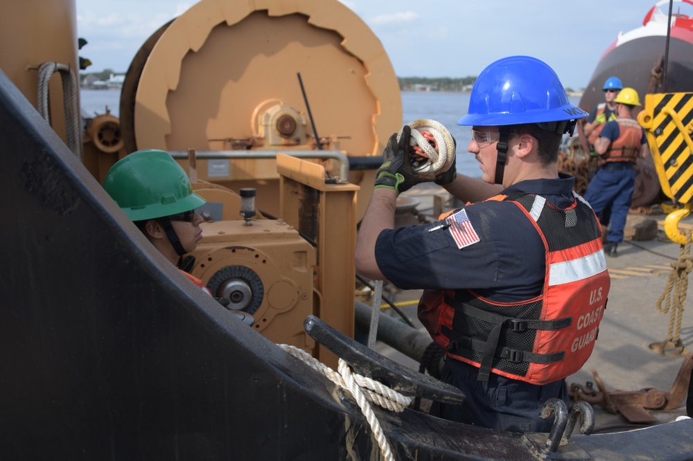 Photo of Maria Bray Crew Members Prior to Getting Underway