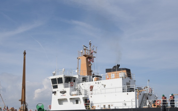 Photo of Maria Bray Crew Members Prior to Getting Underway