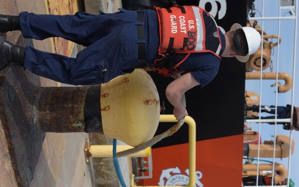 Photo of Maria Bray Crew Members Prior to Getting Underway