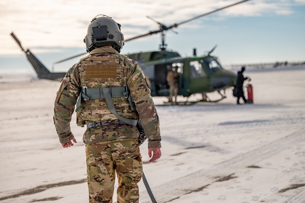 40th Helicopter Squadron conducts winter weather training