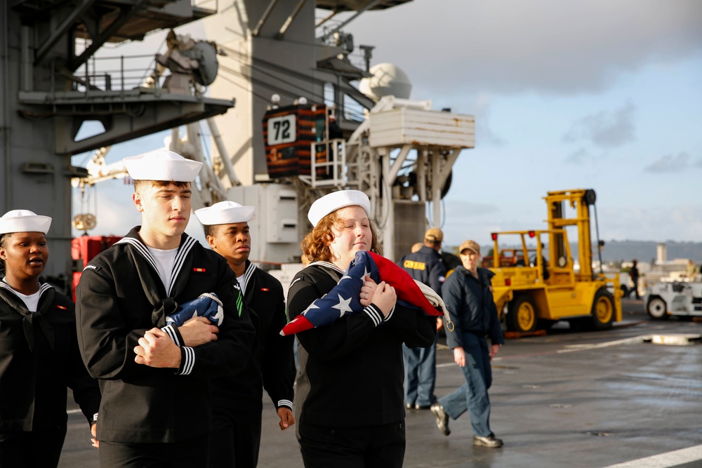 Abraham Lincoln departs home port for scheduled underway