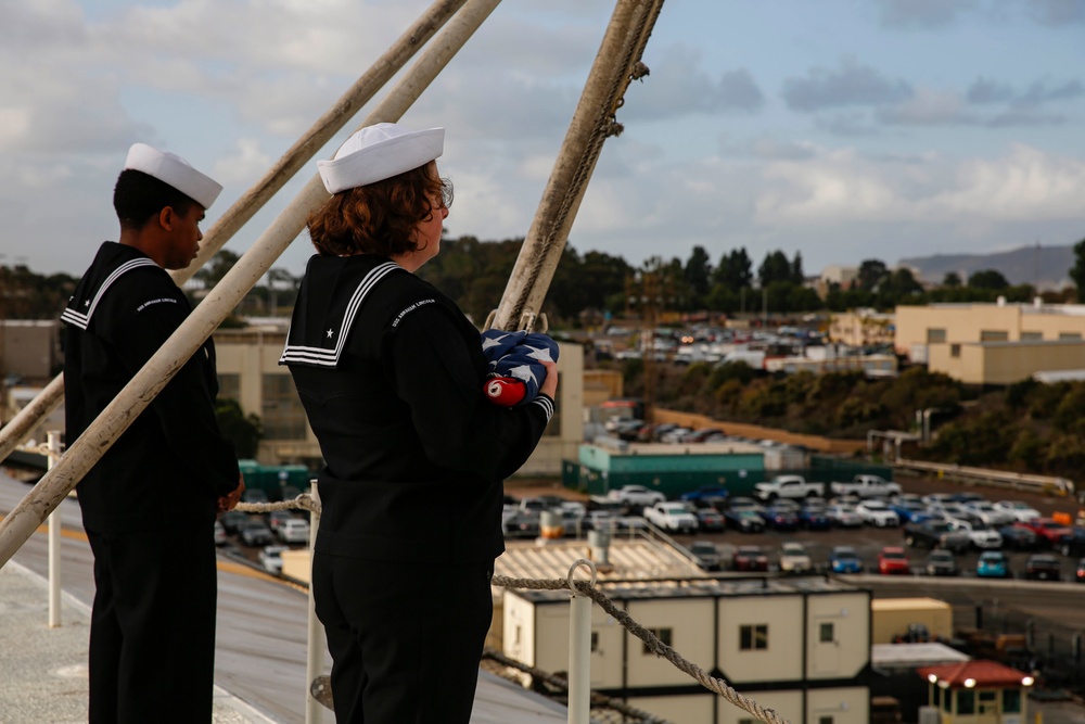 Abraham Lincoln departs home port for scheduled underway