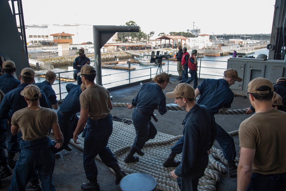 Abraham Lincoln departs home port for scheduled underway