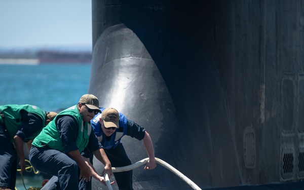 USS Mississippi (SSN 782) Arrives in Australia