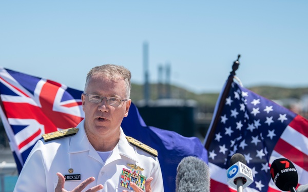 USS Mississippi (SSN 782) Arrives in Australia