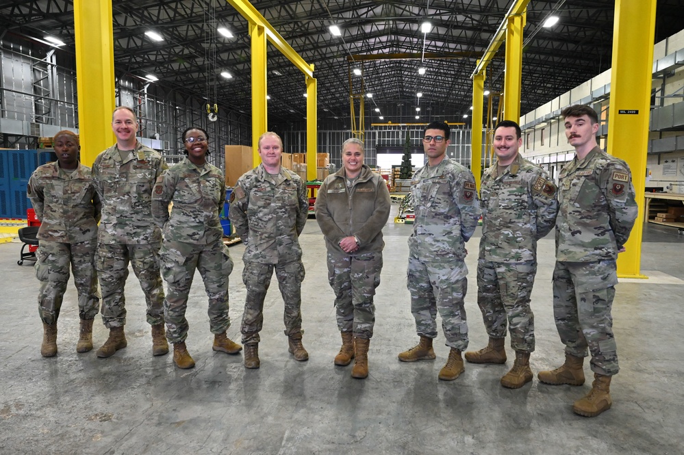 A.F. Director of Logistics visits RAF Mildenhall