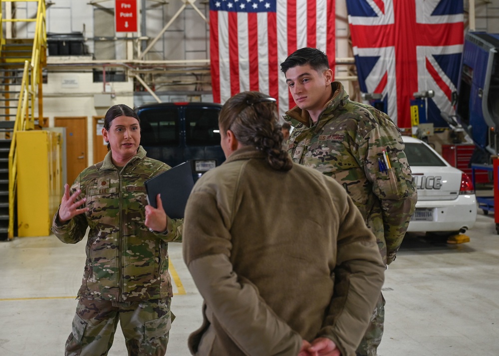 A.F. Director of Logistics visits RAF Mildenhall