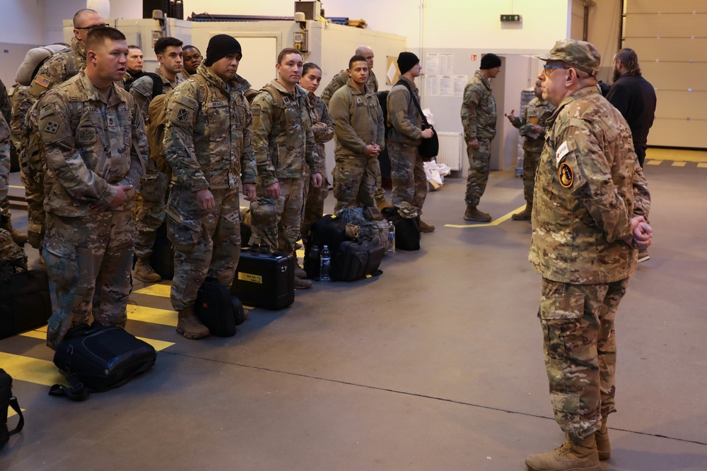 2ABCT, 1ID Arrive in Poland