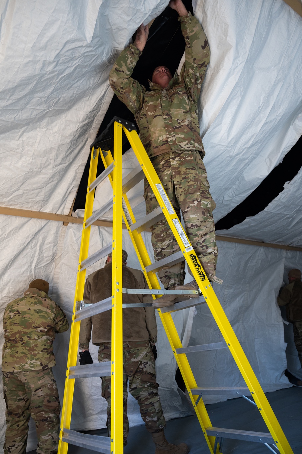 Tent assembly