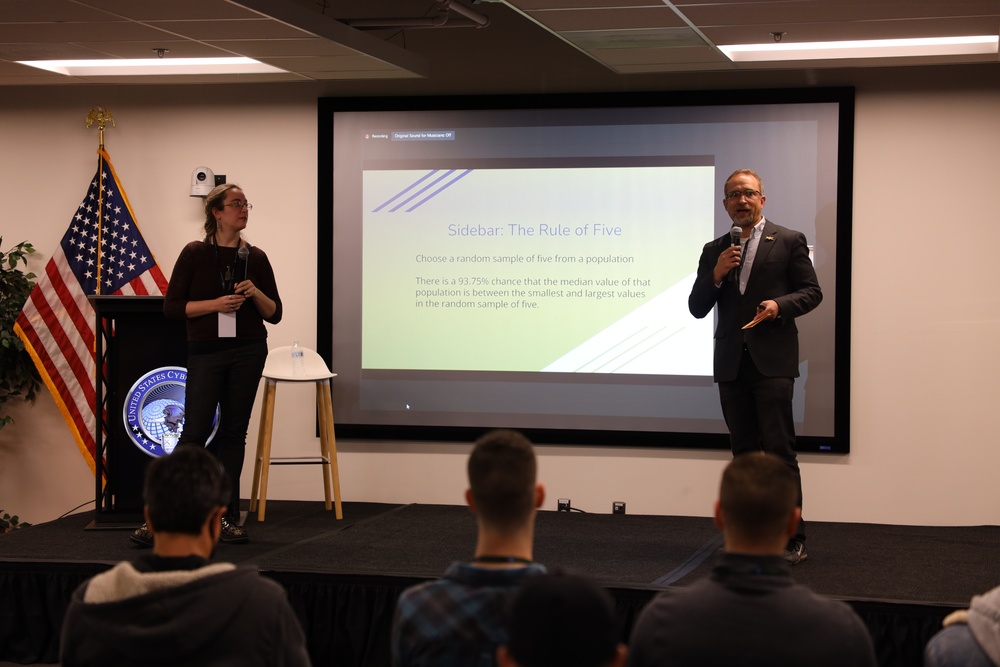 AvengerCon VII day 2 features “Mudge” and Sarah Zatko and panel on Crowdsourcing Security