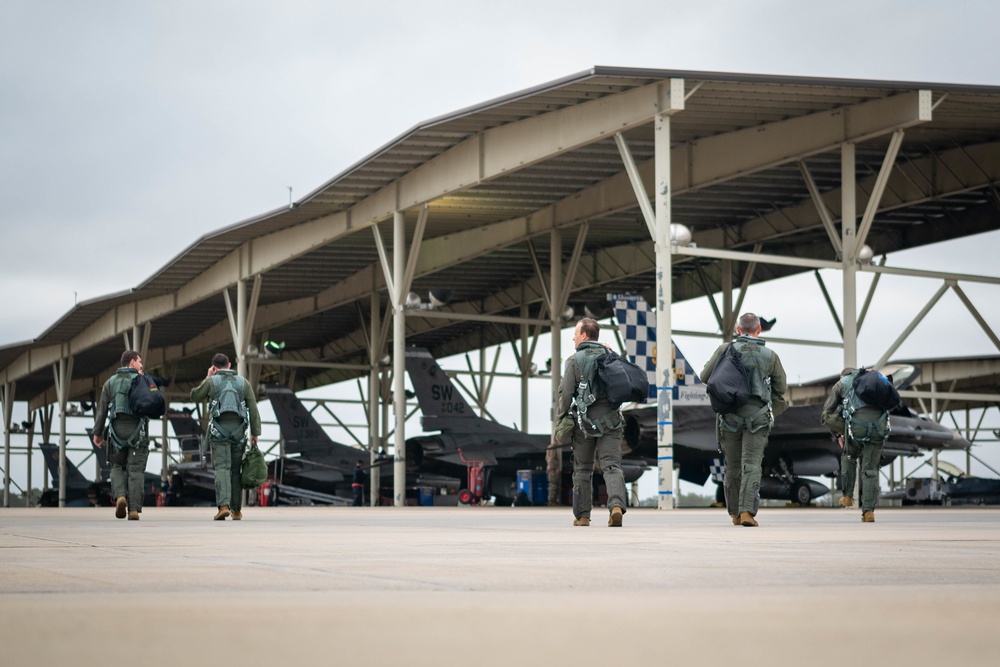 55th FS maintains readiness at Shaw