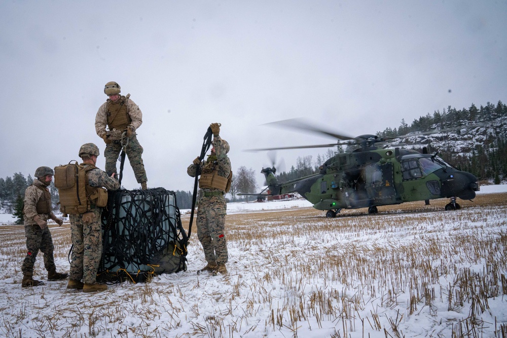 U.S. Marines with Combat Logistics Battalion 6 Conduct a Helicopter Lift with Finnish NH90 Aircraft