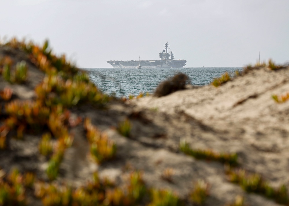 Abraham Lincoln leaves port for underway