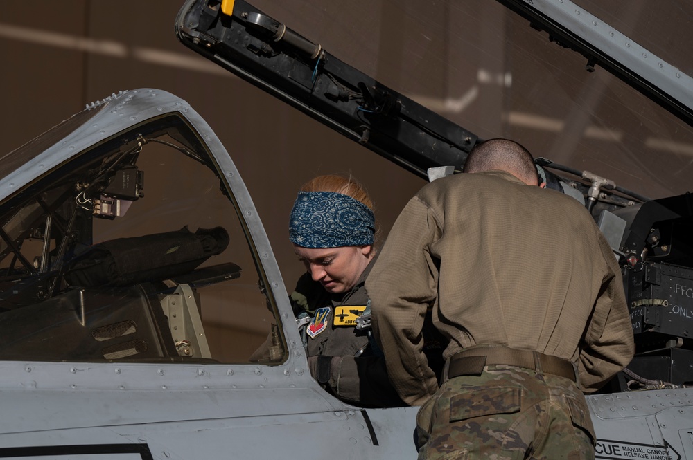 357th 'Dragons' learn to fly